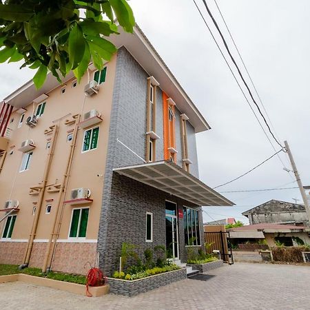Hotel Reddoorz Syariah @ Panglima Polem Aceh Banda Aceh Esterno foto