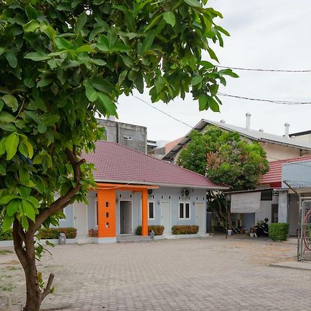 Hotel Reddoorz Syariah @ Panglima Polem Aceh Banda Aceh Esterno foto