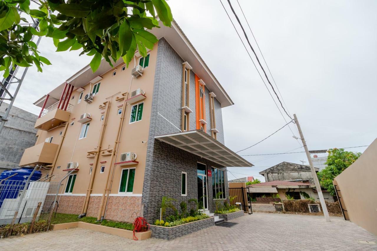 Hotel Reddoorz Syariah @ Panglima Polem Aceh Banda Aceh Esterno foto