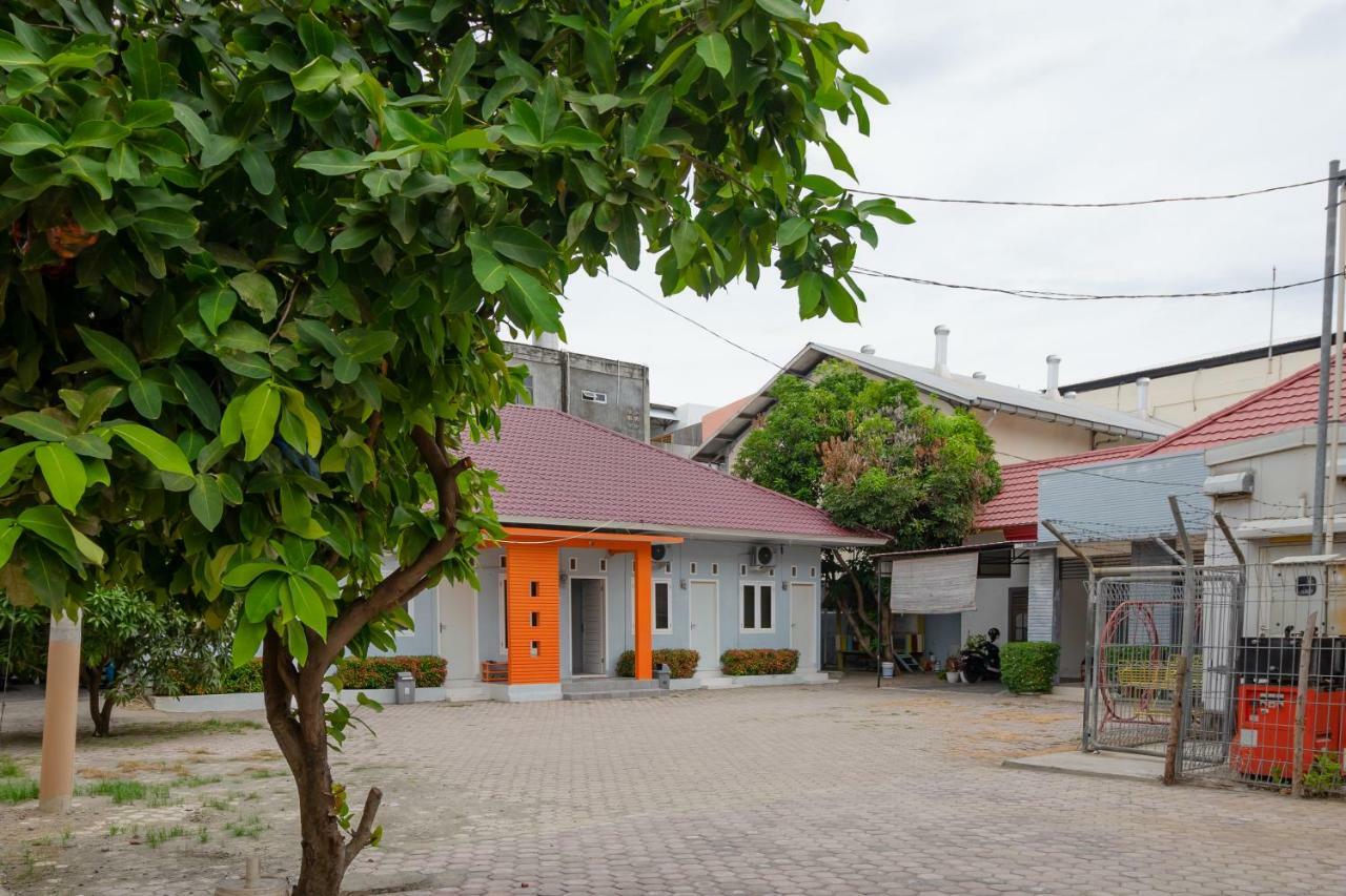 Hotel Reddoorz Syariah @ Panglima Polem Aceh Banda Aceh Esterno foto