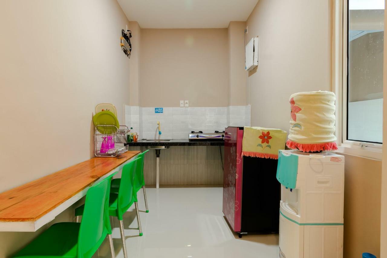 Hotel Reddoorz Syariah @ Panglima Polem Aceh Banda Aceh Esterno foto